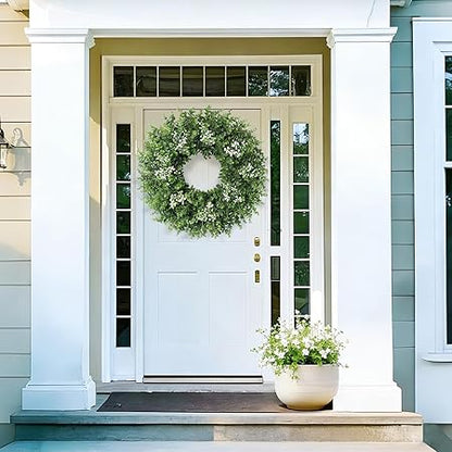 26" UV-Resistant Boxwood Wreath